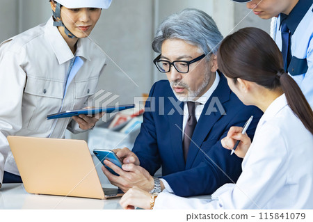 各行業人士會議(商人、工程師、研究人員、保全) 各行業人士會議(商人、工程師、研究人員、保全) 115841079