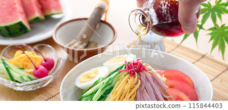 Summer staple: chilled Chinese noodles 115844403