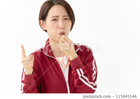 穿著球衣吹口哨的女人 115845146