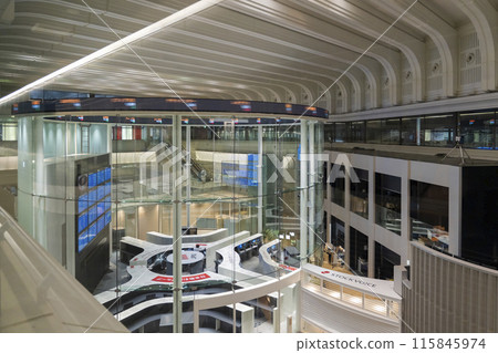 Stock market image (Tokyo Stock Exchange Arrows Market Center) Stock market image (Tokyo Stock Exchange Arrows Market Center) 115845974
