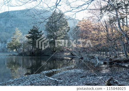 The quiet lake before the sun rises 115848025
