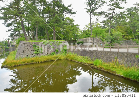 Tsu Castle Nishinomaru 115850411