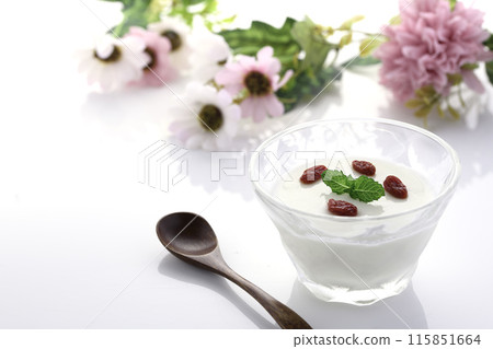 Chinese dessert "Apricot bean paste" garnished with goji berries and mint (white background) 115851664