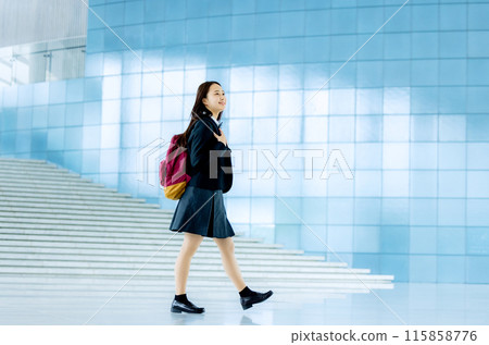 制服學校的高中女生 115858776