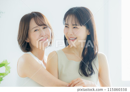 父母和孩子的美麗圖片 父母和孩子的美麗圖片 115860338