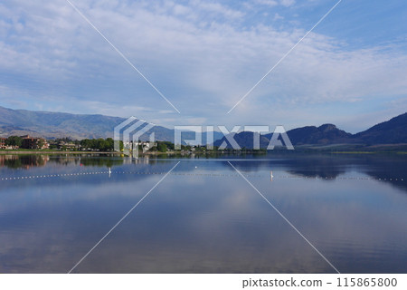 加拿大鄉村景觀,奧索尤斯湖 加拿大鄉村景觀,奧索尤斯湖 115865800