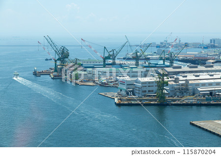 Industrial area in Chuo Ward, Kobe City 115870204