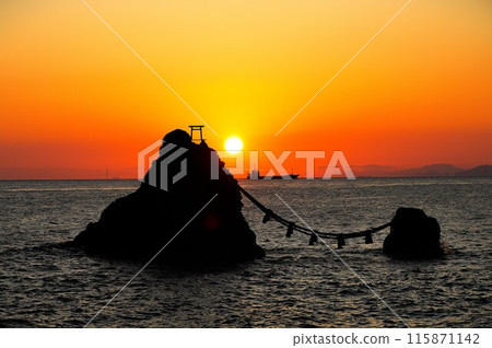 伊勢二見浦 Meotoiwa 的日出 115871142