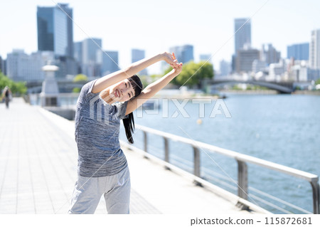 Women stretching 115872681