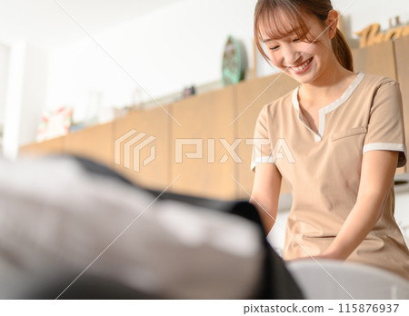 在髮廊洗髮水 115876937