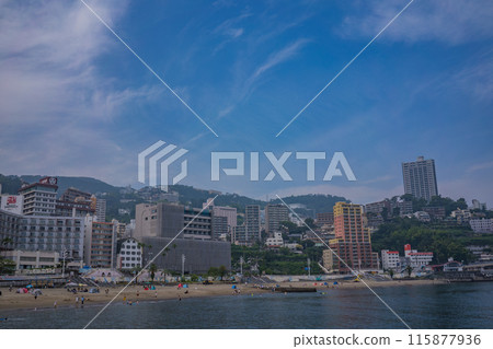 日本熱海市的熱海陽光海灘風光 日本熱海市的熱海陽光海灘風光 115877936
