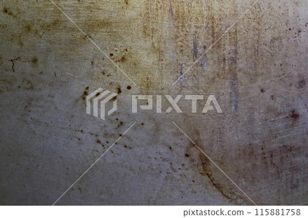 有鐵鏽和油污的金屬板 有鐵鏽和油污的金屬板 115881758