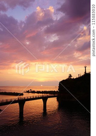 Sunset over the sea Sunset over the sea 115883010