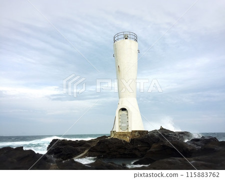 城島東邊邊緣的淺崎燈塔 城島東邊邊緣的淺崎燈塔 115883762
