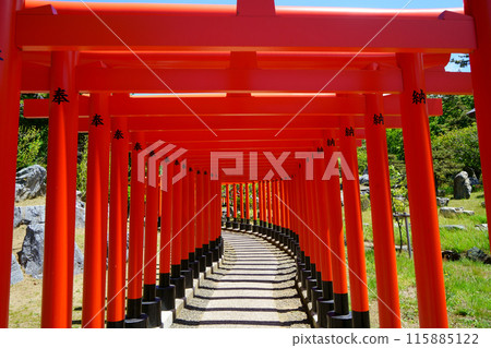 Takayama Inari shrine 115885122