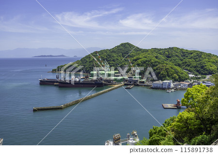 愛媛郡今治市博多島、博瀧浦港、秀村上造船所 愛媛郡今治市博多島、博瀧浦港、秀村上造船所 115891738