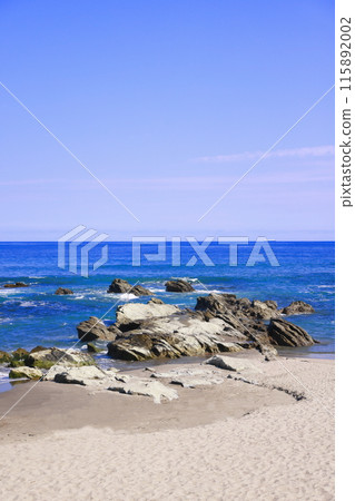 The blue sea and blue sky of Wadaura Beach in Minamiboso City, Chiba Prefecture The blue sea and blue sky of Wadaura Beach in Minamiboso City, Chiba Prefecture 115892002