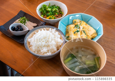 健康的早餐 健康的早餐 115898335
