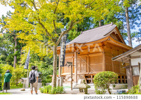 藥師堂中尊寺分院,藤原清平建造的40多座寺塔之一 藥師堂中尊寺分院,藤原清平建造的40多座寺塔之一 115898688
