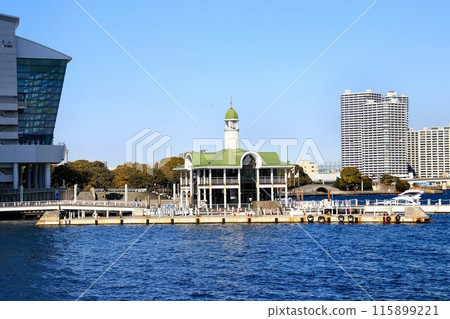 日本第一個海上浮動碼頭...「橫濱港未來海站」的[Pukari-san大橋] 115899221