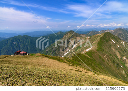 Early summer at the Tanigawa Mountain Range and the Gunma Prefectural Border Ridge Trail Early summer at the Tanigawa Mountain Range and the Gunma Prefectural Border Ridge Trail 115900273