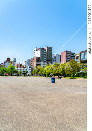 [Tokyo] Kinshi Park with beautiful, refreshing new greenery 115901362