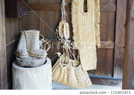 富山縣南礪市五簇山合掌村（相倉村）2 115901855