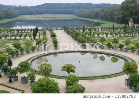 Gardens viewed from the palace gardens in Paris, France Gardens viewed from the palace gardens in Paris, France 115902768