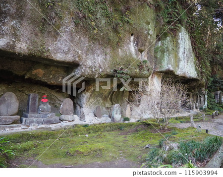 One of the Three Most Scenic Spots of Japan and a tourist spot in Matsushima, the beautiful Japanese garden of Entsuin Temple One of the Three Most Scenic Spots of Japan and a tourist spot in Matsushima, the beautiful Japanese garden of Entsuin Temple 115903994