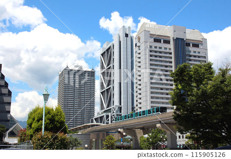 Rokko Liner train running on Kobe Rokko Island Rokko Liner train running on Kobe Rokko Island 115905126