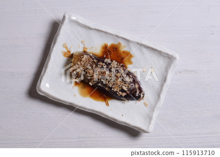 Grilled eggplant 115913710