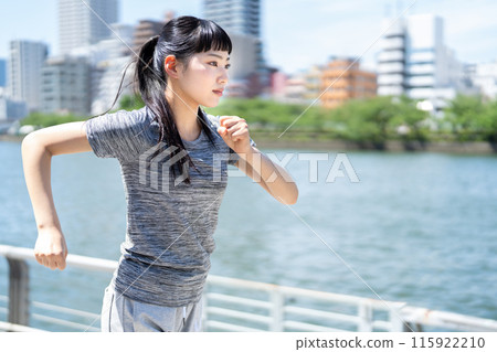 慢跑的女人 115922210