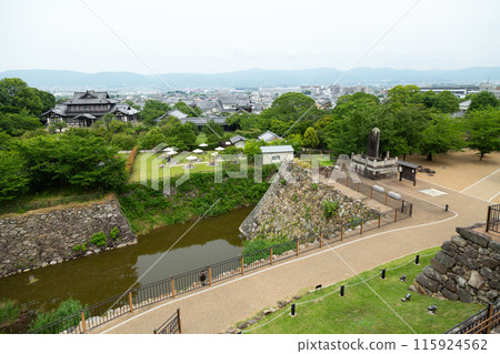 從奈良縣大和郡山市郡山城遺址的天守閣眺望 115924562