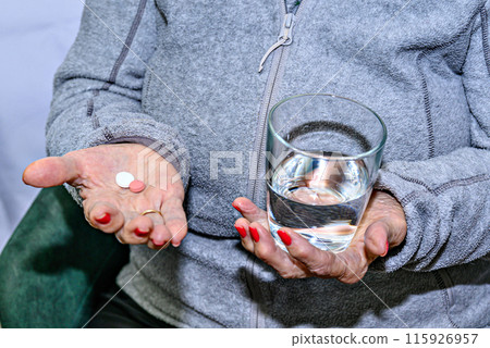 arthritis, hand, medicine 115926957