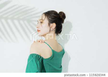 夏季美女圖片 115928344