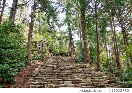 安土城,日本統治者織田信長大手道建造的城堡 安土城,日本統治者織田信長大手道建造的城堡 115928780