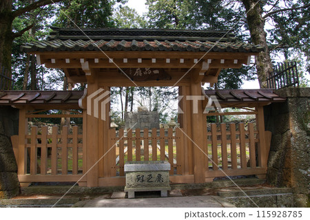 安土城,日本統治者織田信長建造的城堡,信長的主殿 安土城,日本統治者織田信長建造的城堡,信長的主殿 115928785