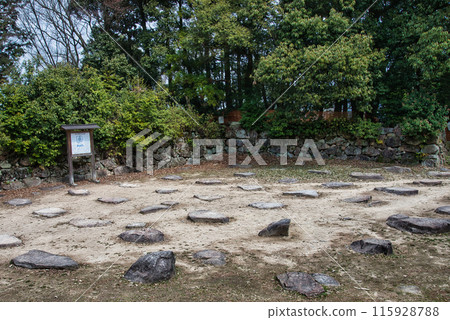 安土城主塔遺址,日本統治者織田信長建造的城堡 安土城主塔遺址,日本統治者織田信長建造的城堡 115928788