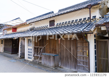 [Important Preservation District for Groups of Traditional Buildings] Kirakawacho, House with Two-story Shrine, Muroto City, Kochi Prefecture 115931170