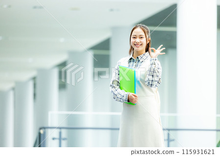 Young college student 115931621
