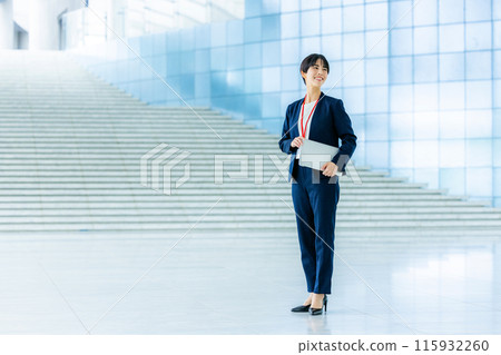 Young business woman in the office Young business woman in the office 115932260