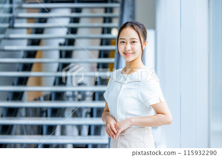 Esthetician woman Esthetician woman 115932290