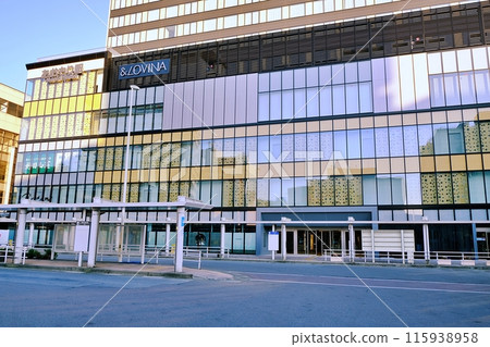 青森站東口大樓 115938958