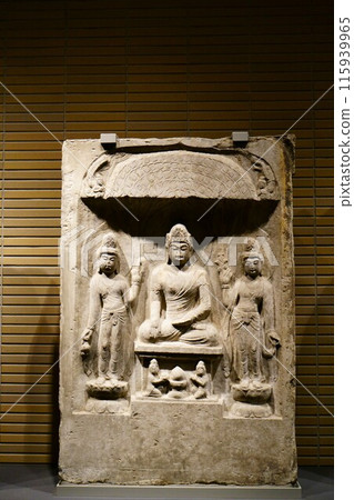 6849　Tathagata Triad Buddha Shrine 115939965