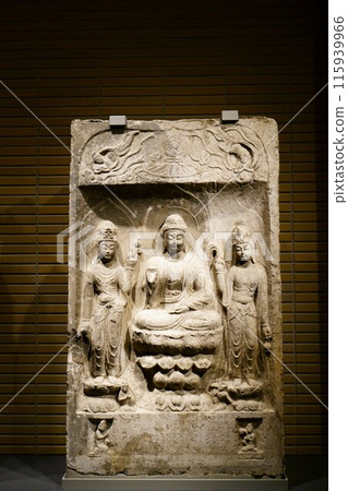 6848　Tathagata Triad Buddha Shrine 115939966