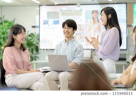 Psychology student studying psychology_1 Psychology student studying psychology_1 115940015