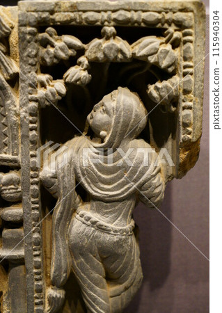 6857 浮雕碎片“Yakshini” 115940304