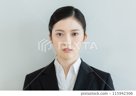 女大學生招募套裝 115942306