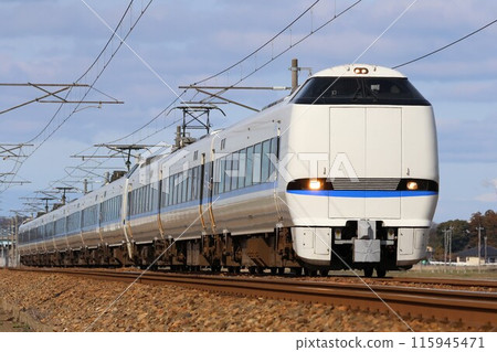 [JR West] 683 Series "Thunderbird" (Hokuriku Main Line: Awara Onsen - Maruoka) 115945471