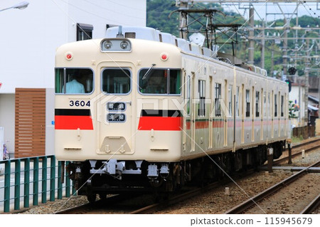 [Sanyo Electric Railway] 3000 series (Sanyo Electric Railway Main Line: Shirahamanomiya Station) 115945679